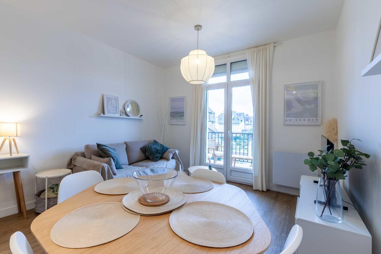 2-Bedroom Apartment With Balcony Near Hippodrome Deauville Extérieur photo
