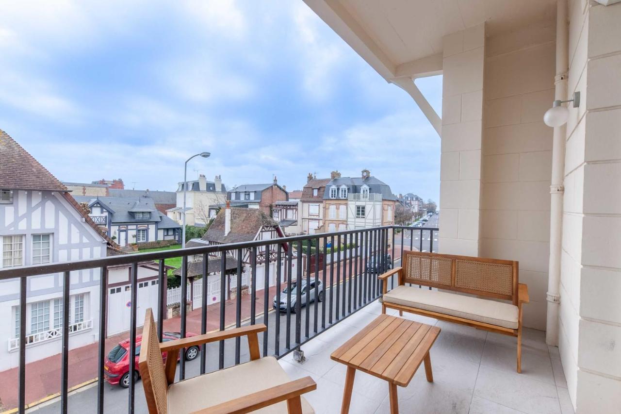 2-Bedroom Apartment With Balcony Near Hippodrome Deauville Extérieur photo