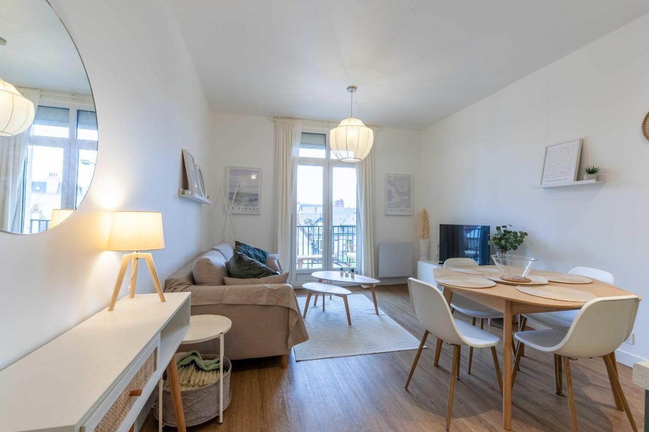 2-Bedroom Apartment With Balcony Near Hippodrome Deauville Extérieur photo