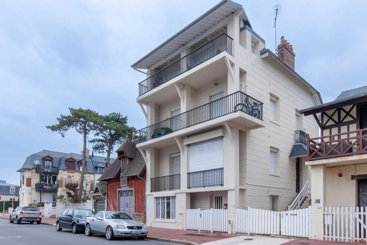 2-Bedroom Apartment With Balcony Near Hippodrome Deauville Extérieur photo